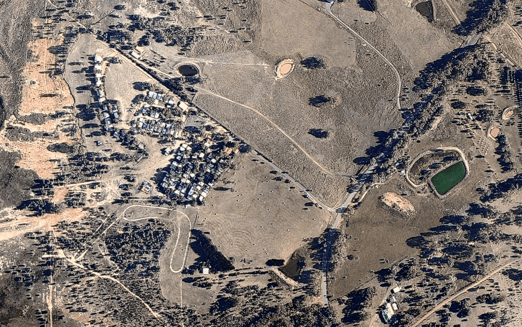 Howes Creek Road, Mansfield